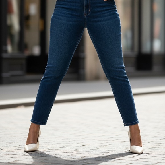 Stuart Weitzman 75mm Block Pump size 9.5B - Picture 2 of 11